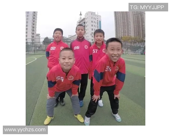 幼儿足球联赛精彩纷呈小小球员展现运动魅力与团队精神